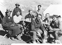Bundesarchiv Bild 135-KA-04-035, Tibetexpediton, Expeditionsteilnehmer