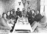 Bundesarchiv Bild 135-KA-10-072, Tibetexpedition, Empfang Für Würdenträger
