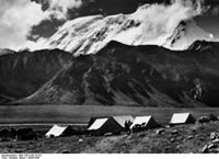 Bundesarchiv Bild 135-S-03-15-23, Tibetexpedition, Expeditionslager, Gayokang