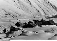 Bundesarchiv Bild 135-S-06-18-24, Tibetexpedition, Expeditionslager, Zemutal