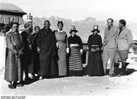 Bundesarchiv Bild 135-S-13-05-34, Tibetexpedition, Minister, Expeditionsteilnehmer