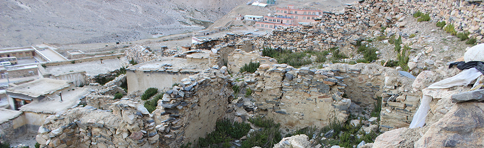 Zerstörtes Kloster Rongphu (Base Camp Chomolungma) in Tibet