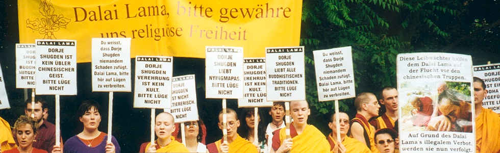 Shugden Dalai Lama Proteste Berlin 1998 Kadampa Lama Dechen