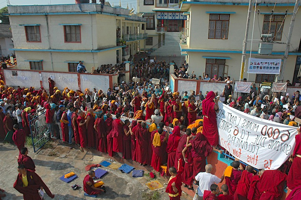 Mönche in Südindien verlangen, dass Shugden Praktizierende ihre Klöster verlassen.
