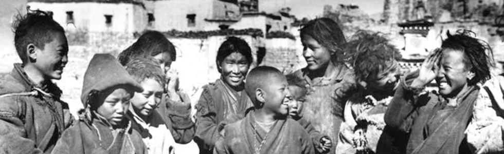 Tibetische Kinder – Altes Tibet Bundesarchiv_Bild_135-S-10-03-04,_Tibetexpedition,_Tibetische_Kinder