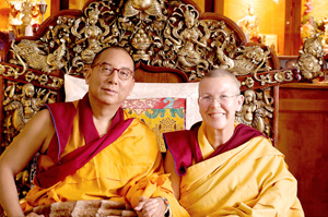 Lobsang Yeshe alias Seine Heiligkeit Kundeling Rinpoche und Lama Dechen