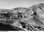 Bundesarchiv Bild 135-S-07-03-20, Tibetexpedition, Gyantse, Festungsmauer