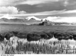 Bundesarchiv Bild 135-S-04-02-20, Tibetexpedition, Landschaftsaufnahme, Moor