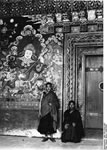 Bundesarchiv Bild 135-KA-01-062, Tibetexpedition, Mönche