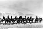 Bundesarchiv Bild 135-S-13-21-22, Tibetexpedition, Zug der Regierung zum Orakel